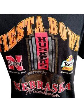True Vintage T-shirt Nebraska Huskers Large 1996 Fiesta Bowl TSI BIG RED PRINT